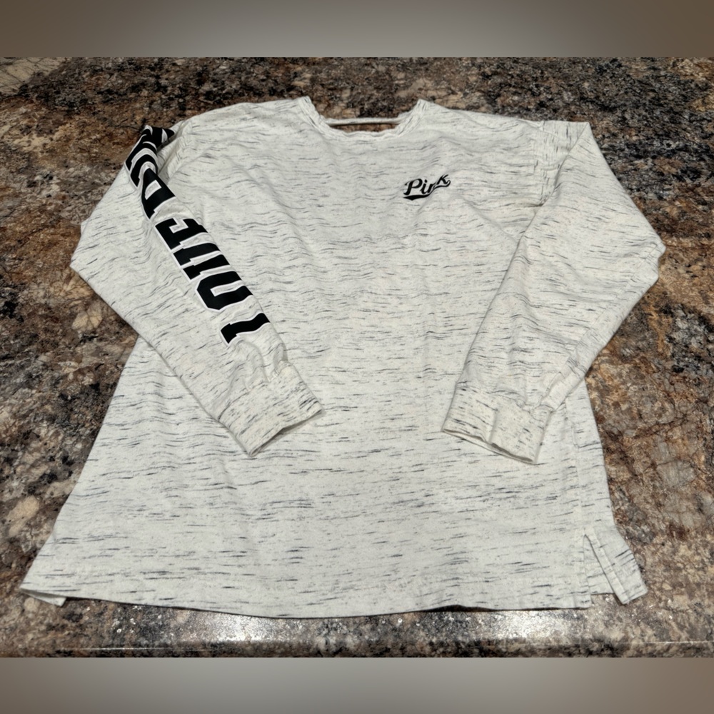 Women’s PINK long sleeve shirt